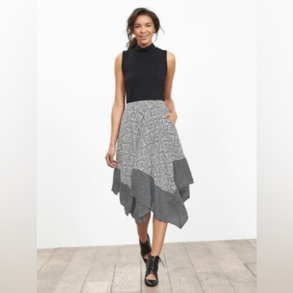 Banana Republic Black White Midi Handkerchief Hem Geometric Floral Skirt Size 0 - Picture 1 of 16